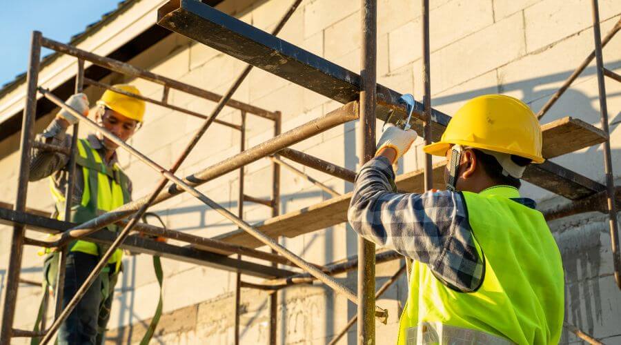 Professional fairlawn roofing services in Bancroft, MI